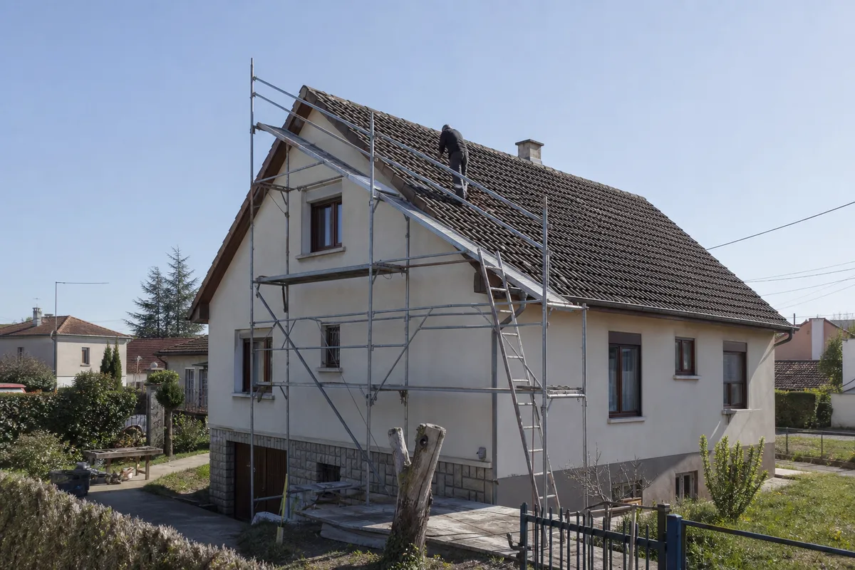 Couvreur à Meyzieu : prix et devis de réfection de toiture